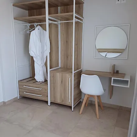 Tegea Luxury Athena